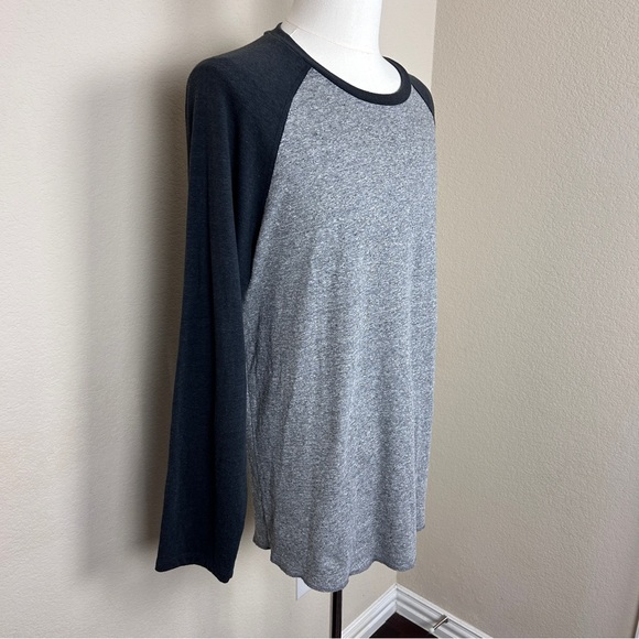 Marine Layer Men's Sz L/XL Double Knit
LS Baseball Raglan Tee Heather GrayBlack - Picture 2 of 8